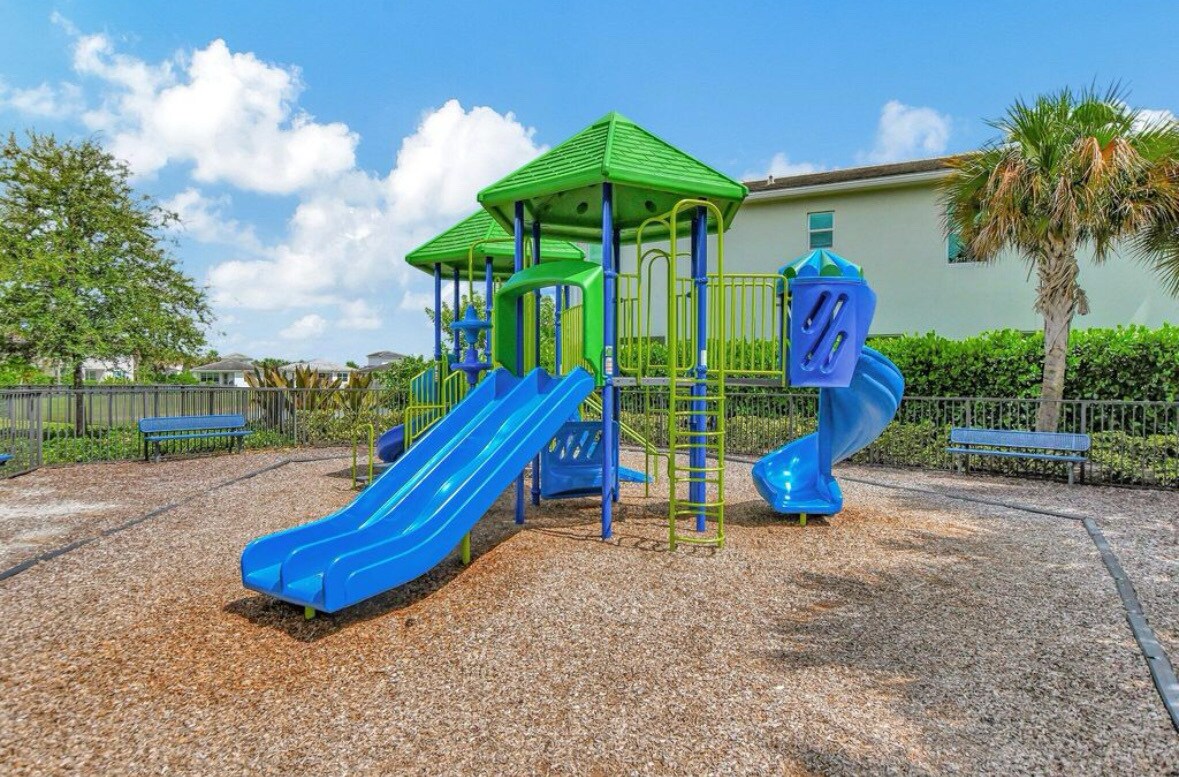 Building Photo - 1136 Rio Ct