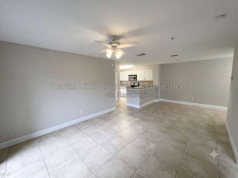 Building Photo - 4036 Crockers Lake Blvd