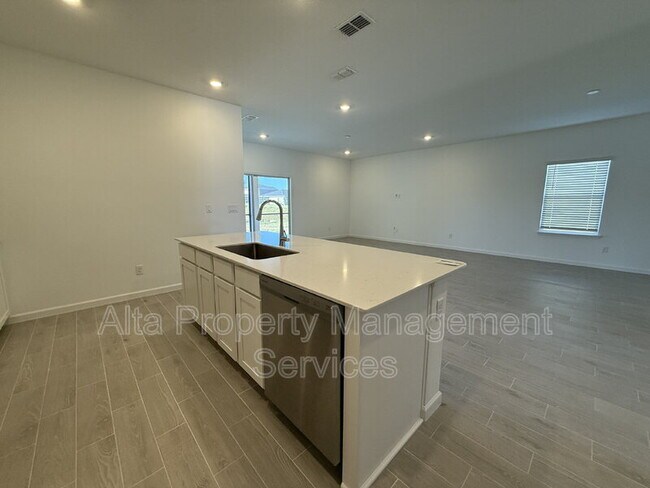 Building Photo - 8205 Horsebit Cir