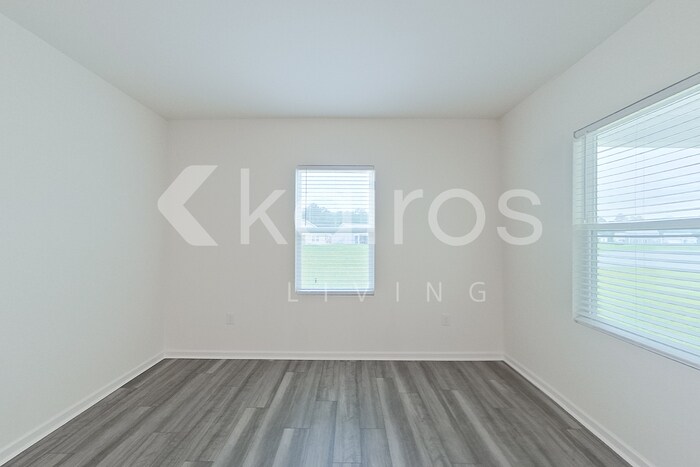 Building Photo - 631 Castillo Dr