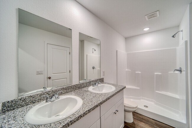 Building Photo - New Home w/ Panoramic Views