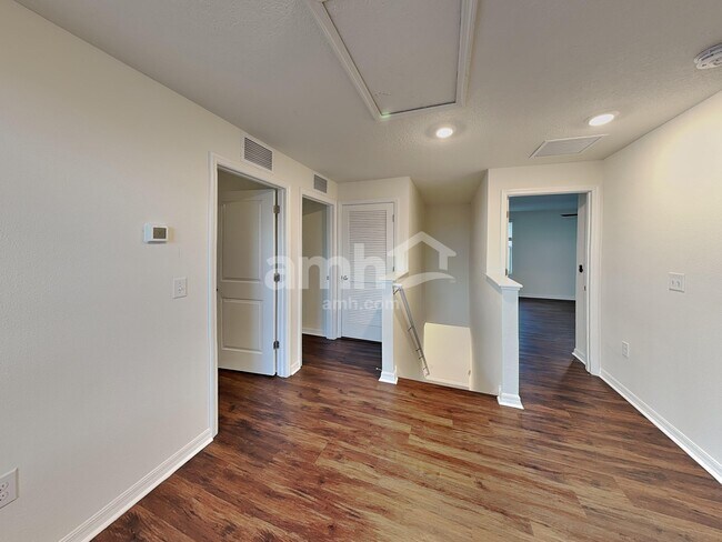 Building Photo - 12241 High Rock Way