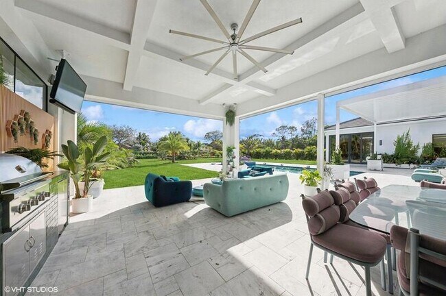 Building Photo - 8533 N Native Dancer Rd