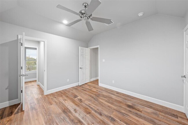 Building Photo - 408 Saddlehorn Dr