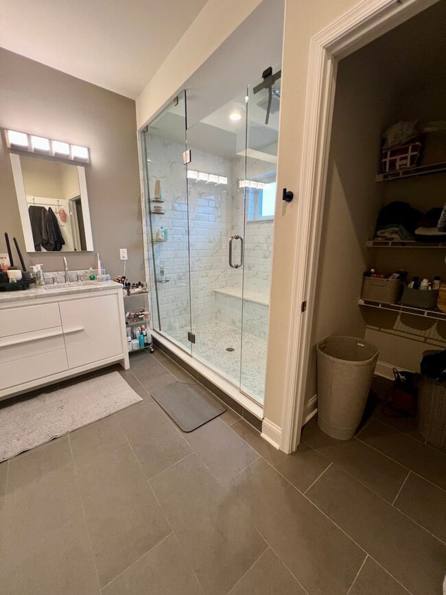 Building Photo - Stunning 3-Bedroom Townhome in the Heart of Fishtown! Finished Basement and Private Rooftop Deck!...