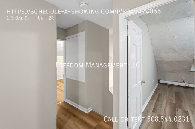 Building Photo - 1-3 Oak St --Unit 2R