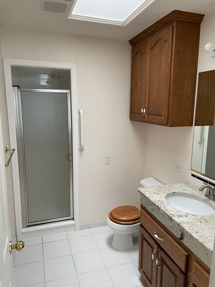 Building Photo - 132 N 170 E