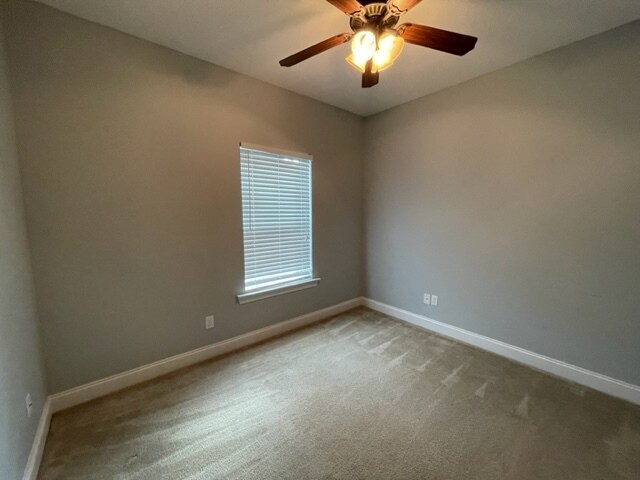 Building Photo - 704 Kensey Park Ln