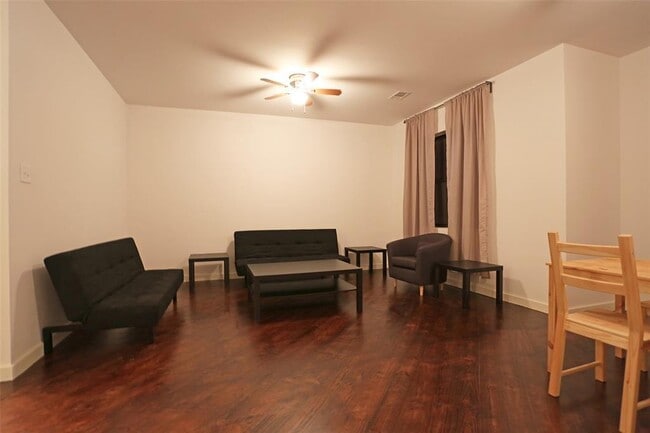 Building Photo - 4114 McKinney St