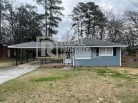 Building Photo - 4382 Summerhill Dr