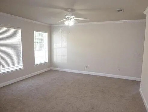 Building Photo - 4441 Burbank Dr