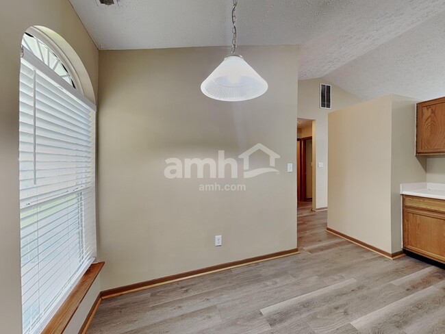 Building Photo - 2540 Abalone Dr