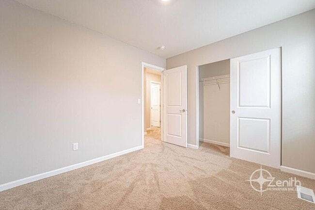 Building Photo - 15312 NE 72nd Way