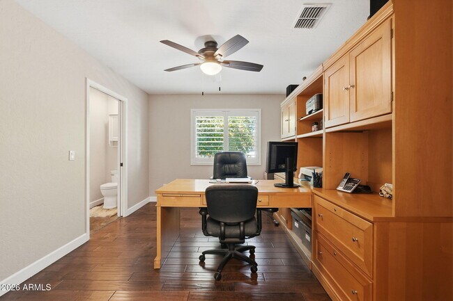 Building Photo - 1426 N Omaha Cir