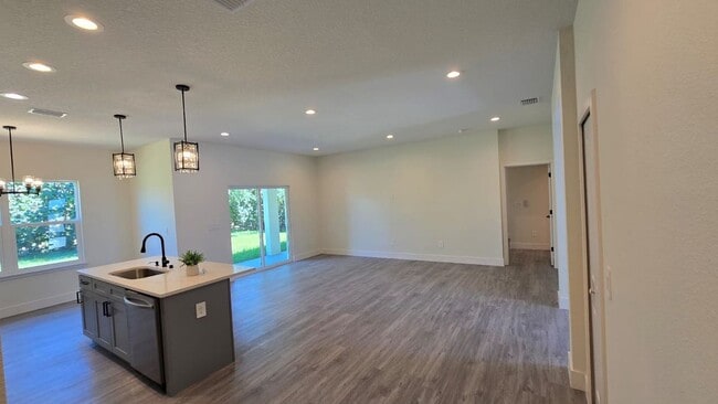 Building Photo - 2862 Pomello Ave SW