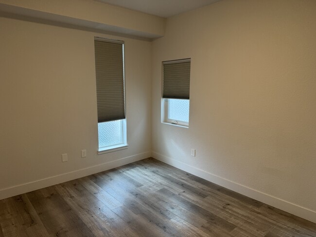 Building Photo - 14936 E Hampden Ave