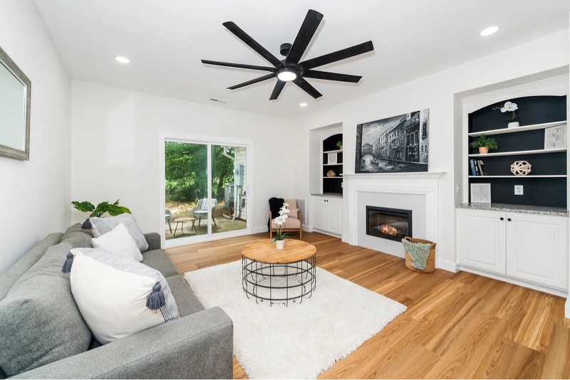 Building Photo - 2001 Turtle Point Dr