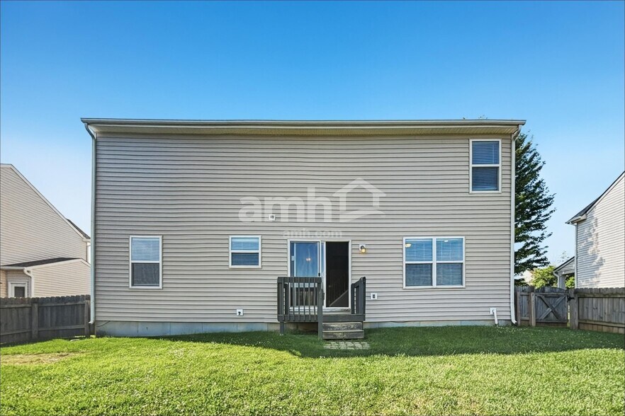 Building Photo - 10942 Alamosa Dr