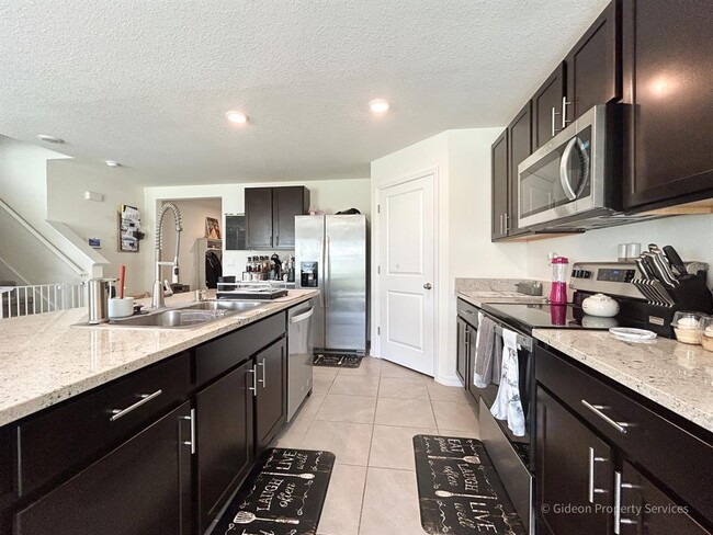 Building Photo - 16372 NW 190th St