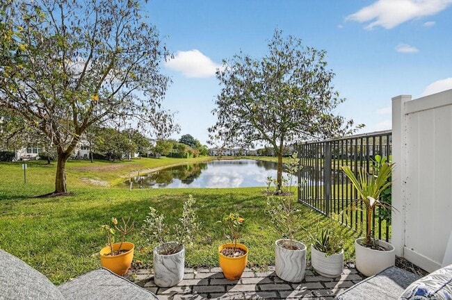 Building Photo - 4790 Navali Dr