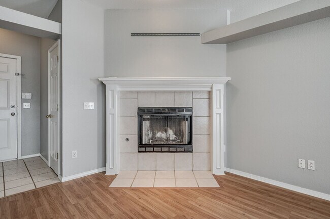 Building Photo - 1717 Briarcreek