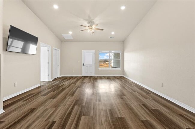 Building Photo - 51 Countryside Cir