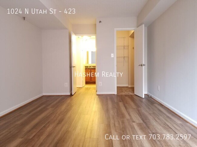 Building Photo - 1024 N Utah St