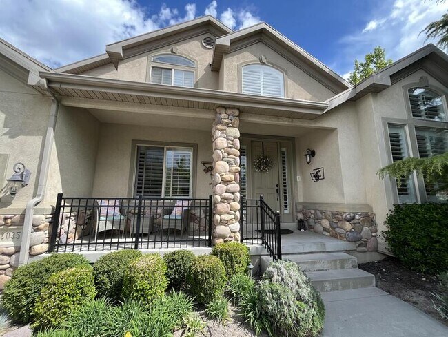 Building Photo - 2035 Quartzridge Dr