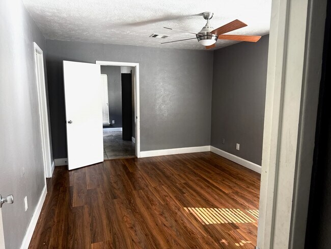 Building Photo - 22726 Melham Ln