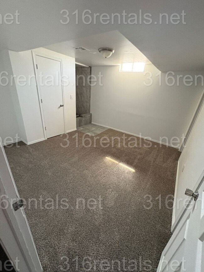 Building Photo - 6446 Mabel St