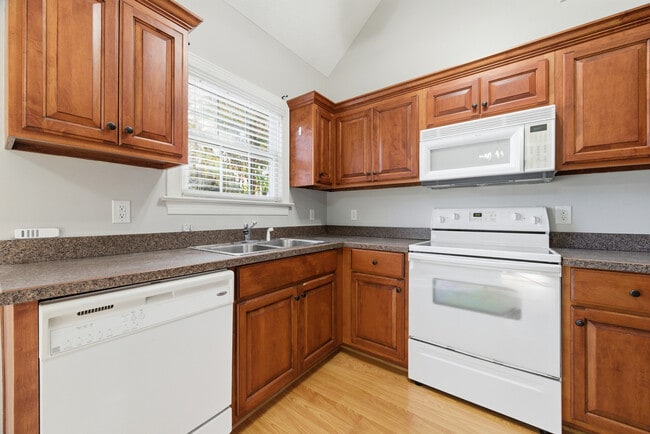 Building Photo - 1611 York Rest Ln