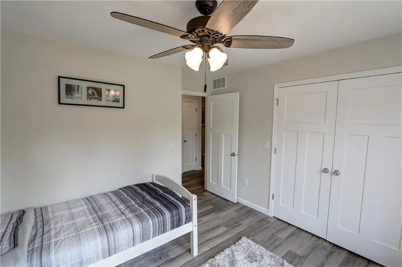 Building Photo - 10248 N Olker Rd