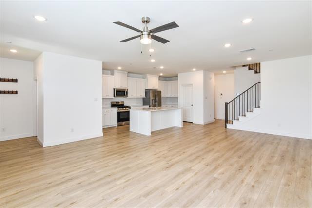 Building Photo - 8905 Stablehand Mews