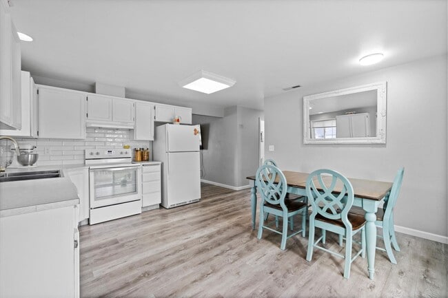 Building Photo - AVAILABLE SEPTEMBER!!!! Beautiful 3bed/2bath house in Pasco, Washington. - APPLY NOW!!!