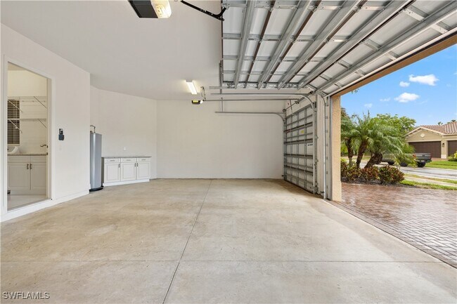 Building Photo - 13711 Callisto Ave