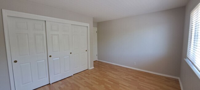 Building Photo - 320 Stamper Cir