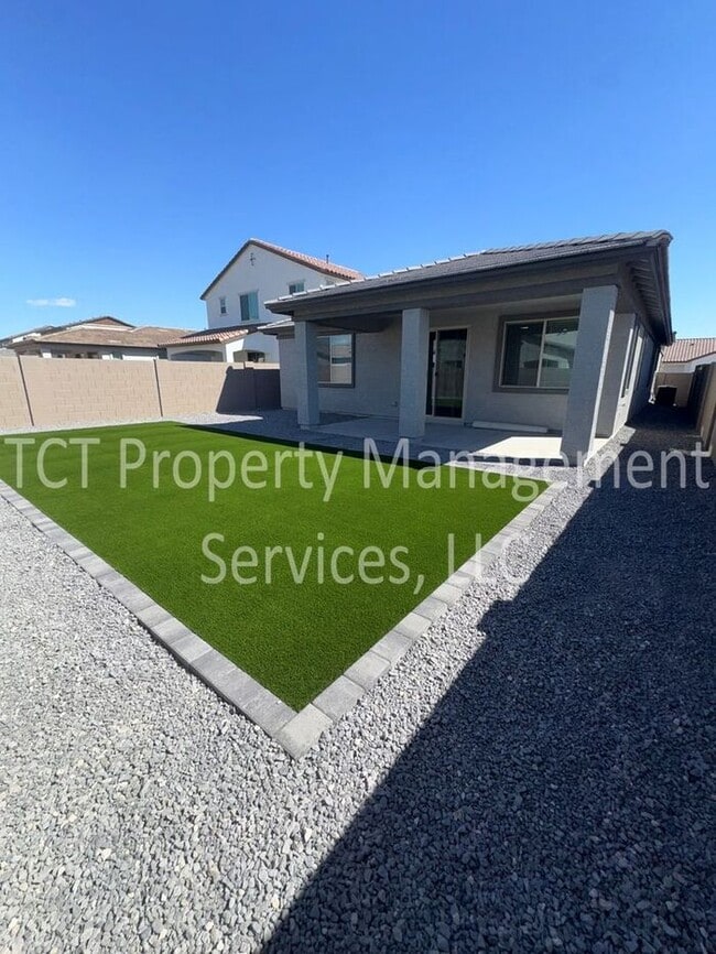 Building Photo - Beautiful New Build in North Creek Community