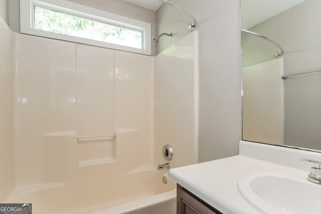 Building Photo - 3544 Quiet Creek Ct SW