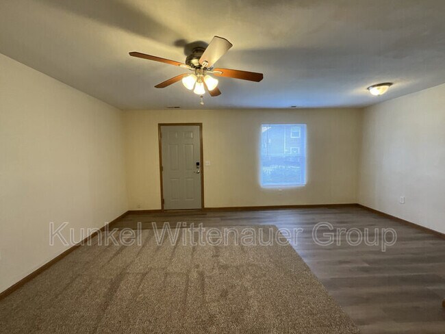 Building Photo - 1810 Jamestown Rd