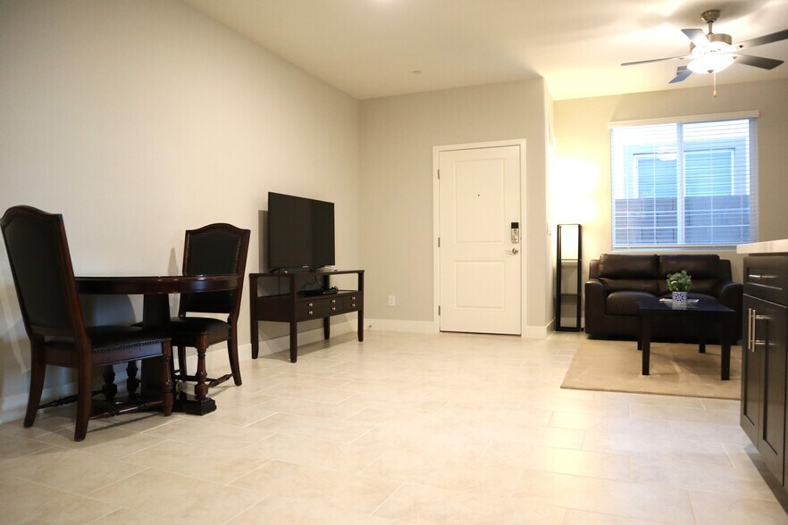 Building Photo - 1928 Ballard Bay Pl