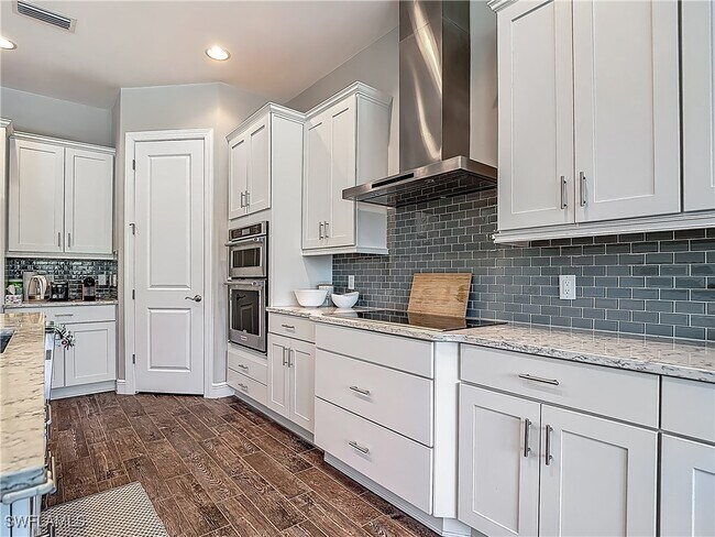 Building Photo - 4524 Tamarind Way