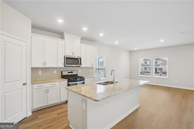 Building Photo - 1220 Firefly Fld Trce