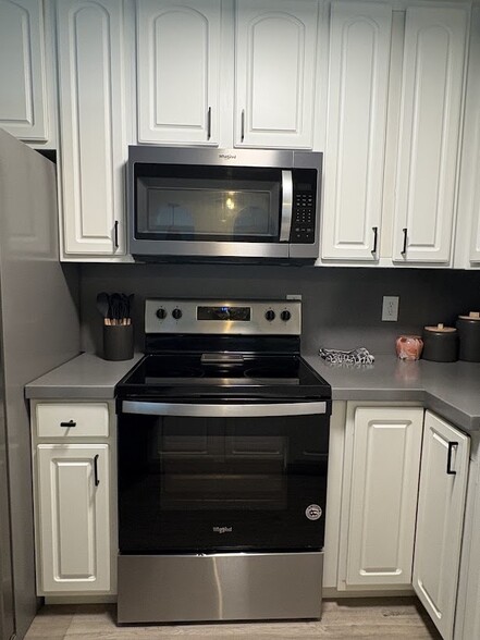 Building Photo - 13724 Ruette Le Parc