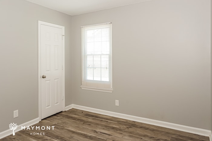 Building Photo - 13905 SW Clovis Cir