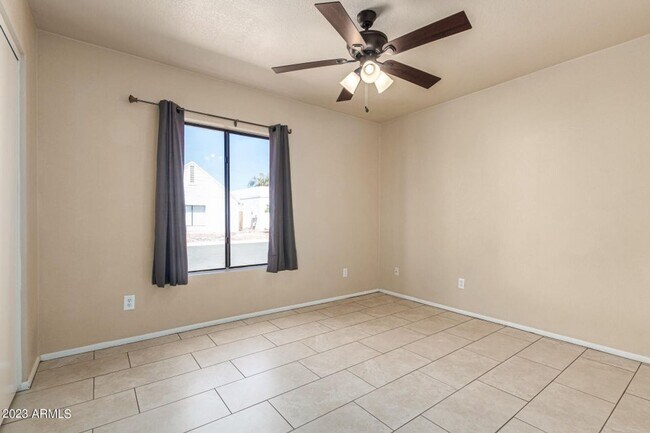 Building Photo - Gorgeous 2/2 bed/bath in North Phoenix by ...