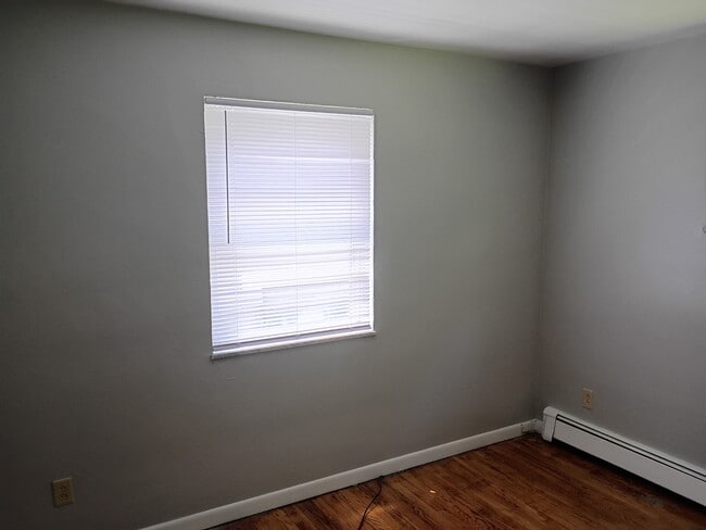 Building Photo - 1211 Wessels Ave