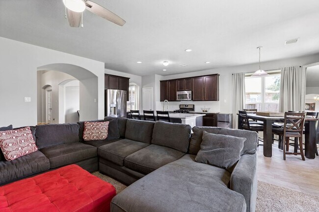 Building Photo - 12002 Rockridge Falls Dr