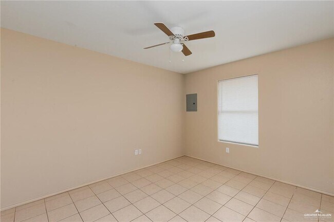 Building Photo - 200 R C Champion St