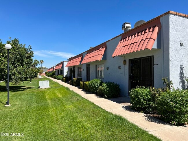 Primary Photo - 6818 N 35th Ave