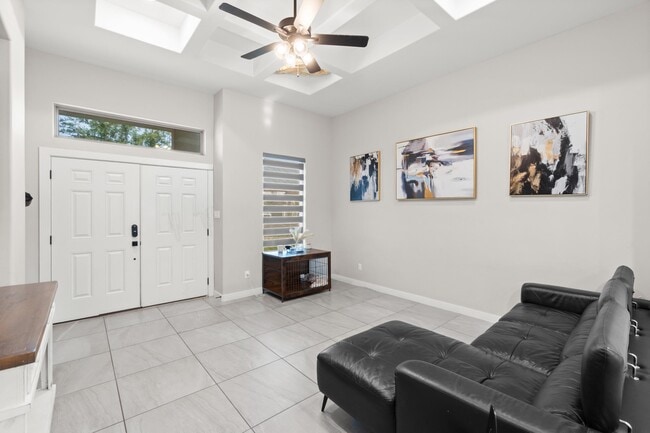 Building Photo - 5418 Travesia Ct